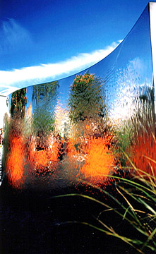 Wave Fountain - reflections of Chelsea Flower Show